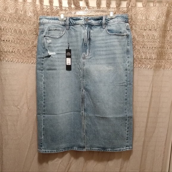 NWT 🔥 Fashion Nova Open to it denim midi skirt, WPL 2X - Picture 2 of 9